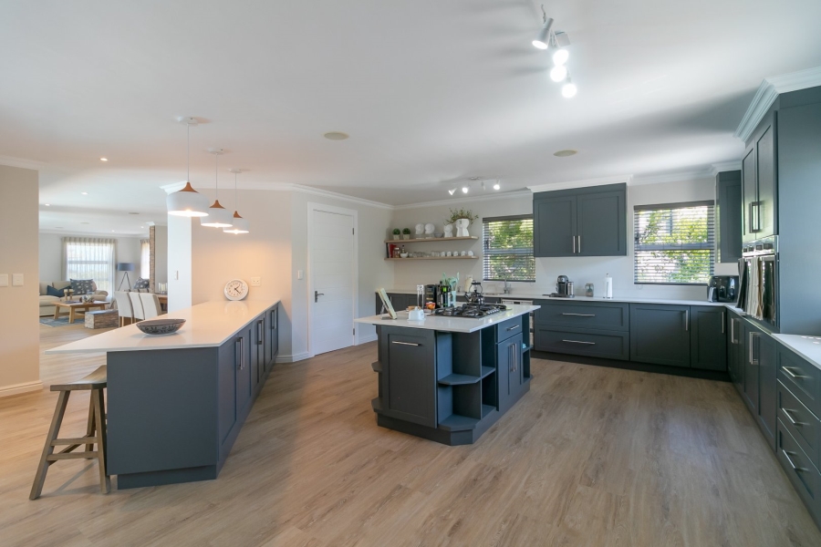 6 Bedroom Property for Sale in Pezula Golf Estate Western Cape